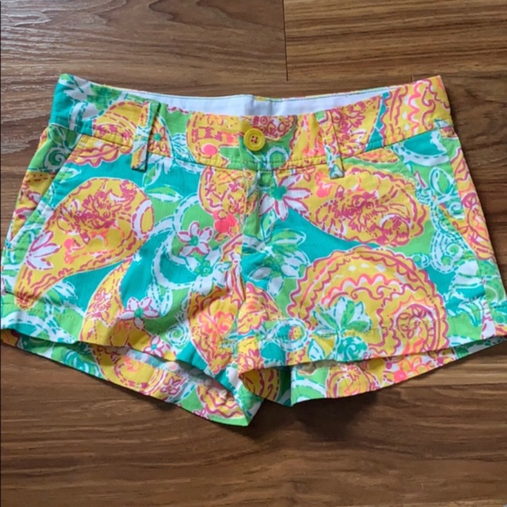 Lilly Pulitzer Walsh short